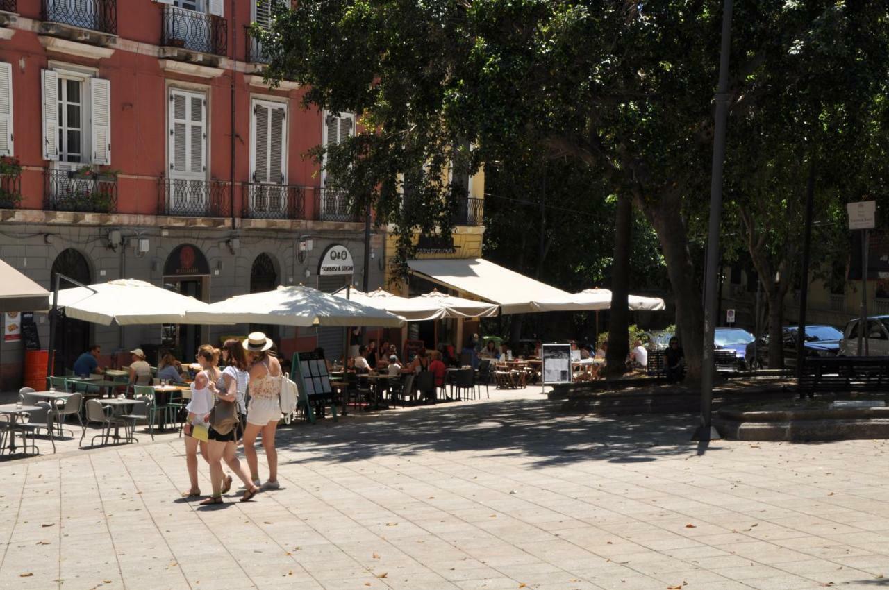 Eva Luxury Rooms Cagliari Eksteriør bilde